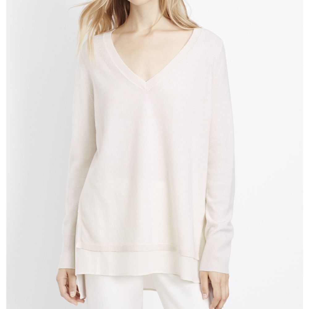 VINCE Sweater Neutral Pullover Knit V-Neck Silk Trim Hem Sweater Size XS